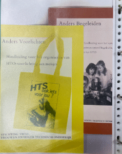 Handleiding voor het geven van voorlichting uit 1990.