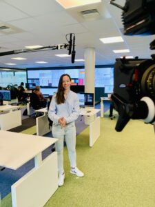 Stavroula op kantoor bij Eurofiber.